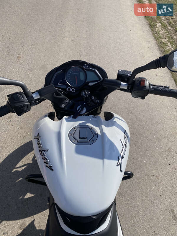 Мотоцикл Без обтікачів (Naked bike) Bajaj Pulsar NS200 2023 в Києві