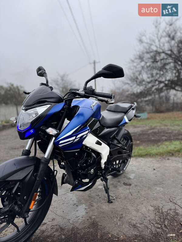 Мотоцикл Без обтекателей (Naked bike) Bajaj Pulsar NS200 2023 в Терновке