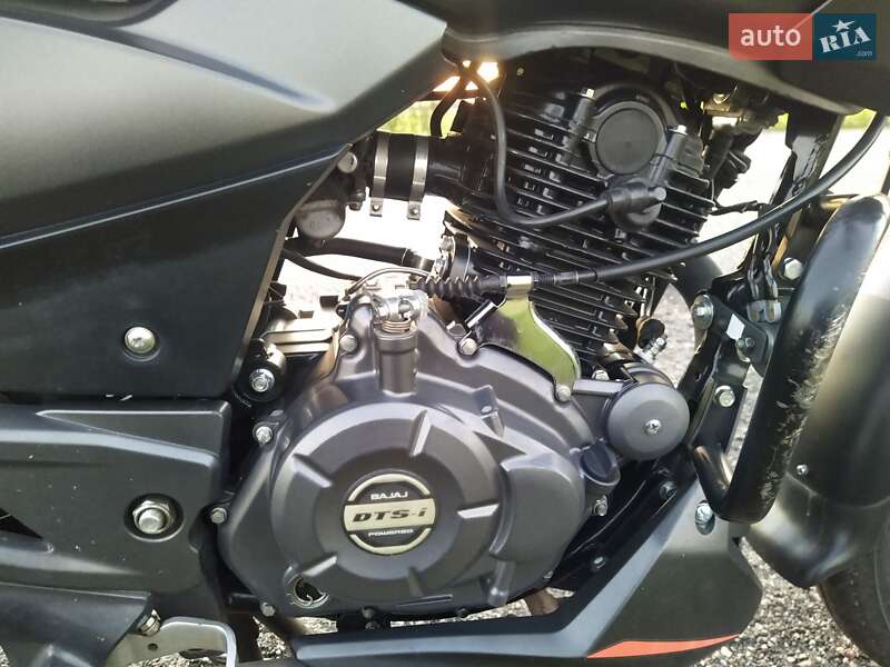 Мотоцикл Багатоцільовий (All-round) Bajaj Pulsar 2020 в Черкасах
