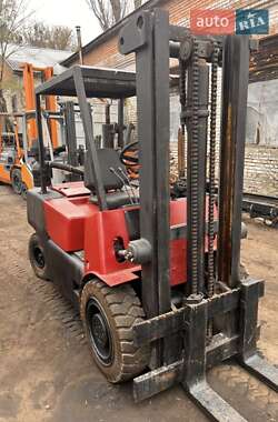 Вилочный погрузчик Balkancar DV 1792 2000 в Киеве