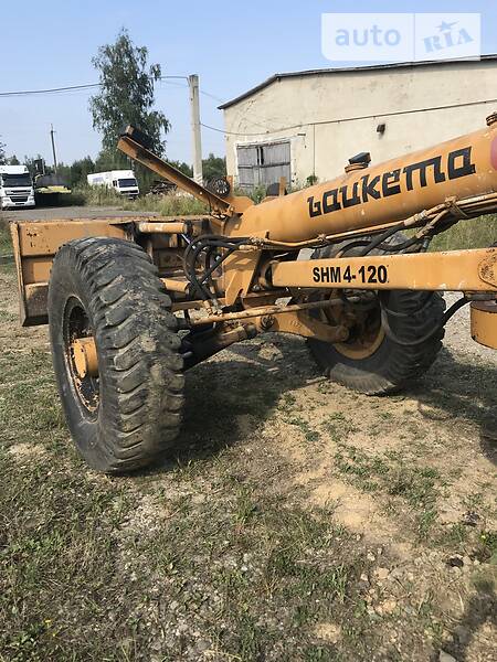 Автогрейдер Baukema SHM 1996 в Косове