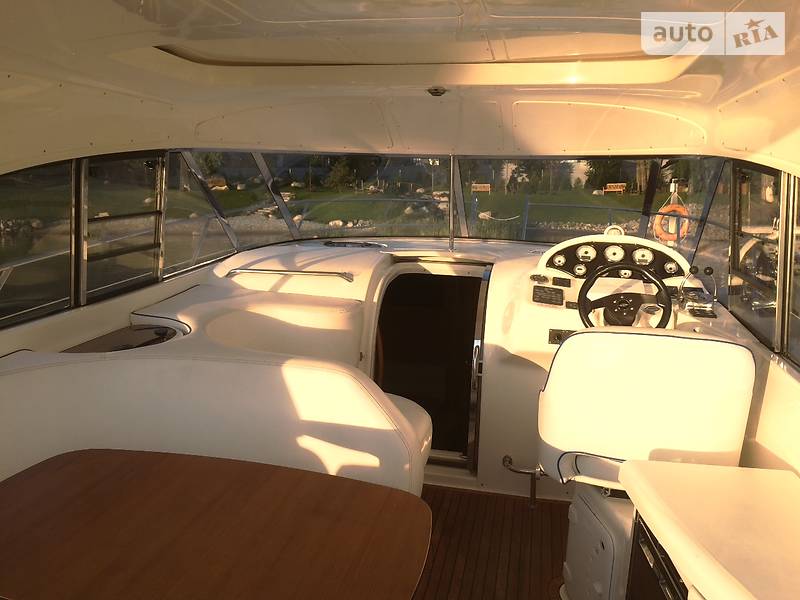 Моторна яхта Bavaria Sport 2009 в Києві
