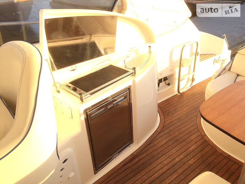 Моторна яхта Bavaria Sport 2009 в Києві