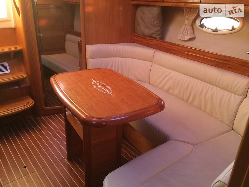 Моторна яхта Bavaria Sport 2009 в Києві