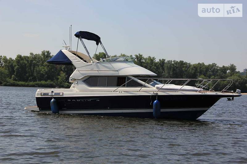 Моторная яхта Bayliner 288 2009 в Киеве