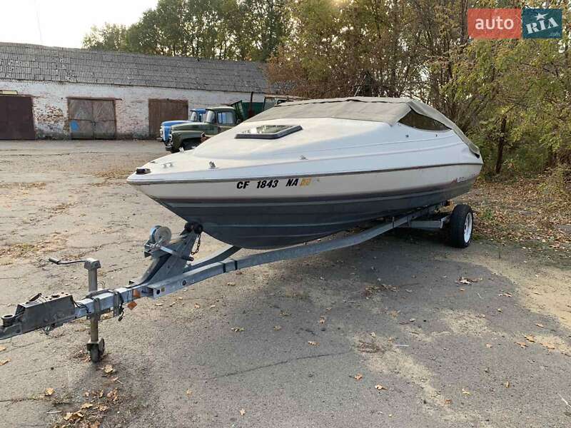 Човен Bayliner Capri 1990 в Вінниці фото 4 Човен Bayliner Capri 1990 в Вінниці
