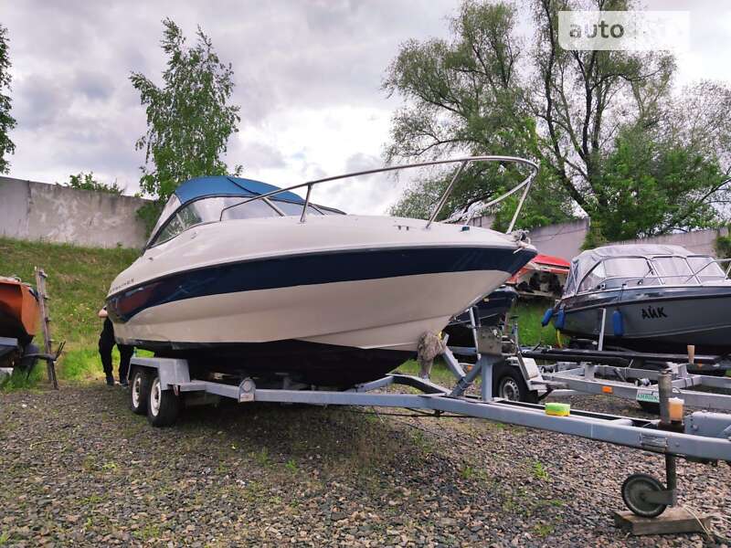 Моторна яхта Bayliner Capri 2005 в Києві