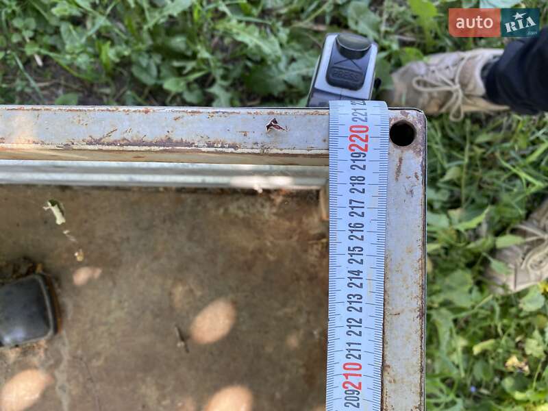 Легковой прицеп БАЗ 8142 1990 в Киеве фото 6 Легковой прицеп БАЗ 8142 1990 в Киеве