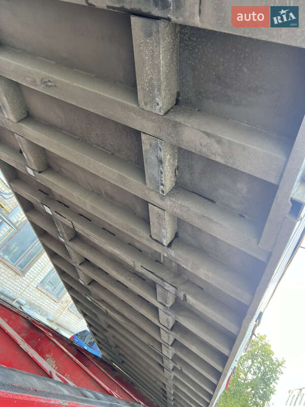 Самосвал полуприцеп Benalu Benalu 2009 в Харькове