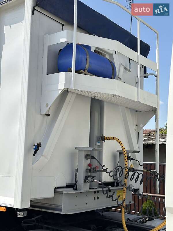 Самоскид напівпричіп Benalu Benalu 2002 в Рівному