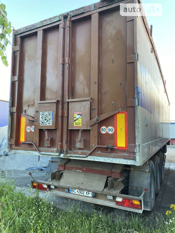 Зерновоз - полуприцеп Benalu T 2000 в Красном