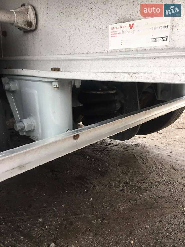 Зерновоз - полуприцеп Benalu TF34C1 2001 в Виннице
