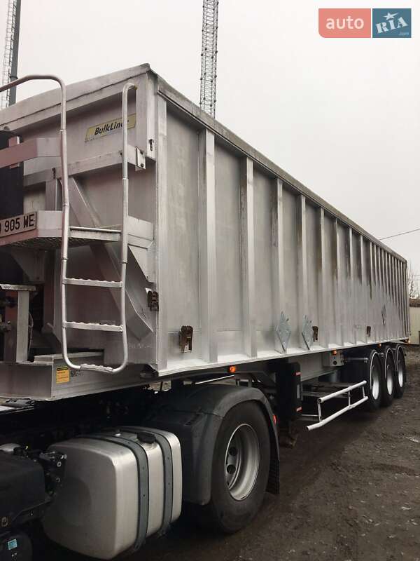 Зерновоз - полуприцеп Benalu TF34C1 2001 в Виннице