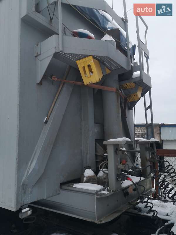 Зерновоз - полуприцеп Benalu TF34C1 1996 в Киеве