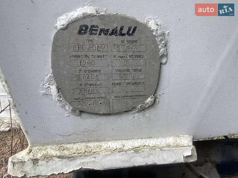 Цистерна полуприцеп Benalu TF34C1 1995 в Тернополе
