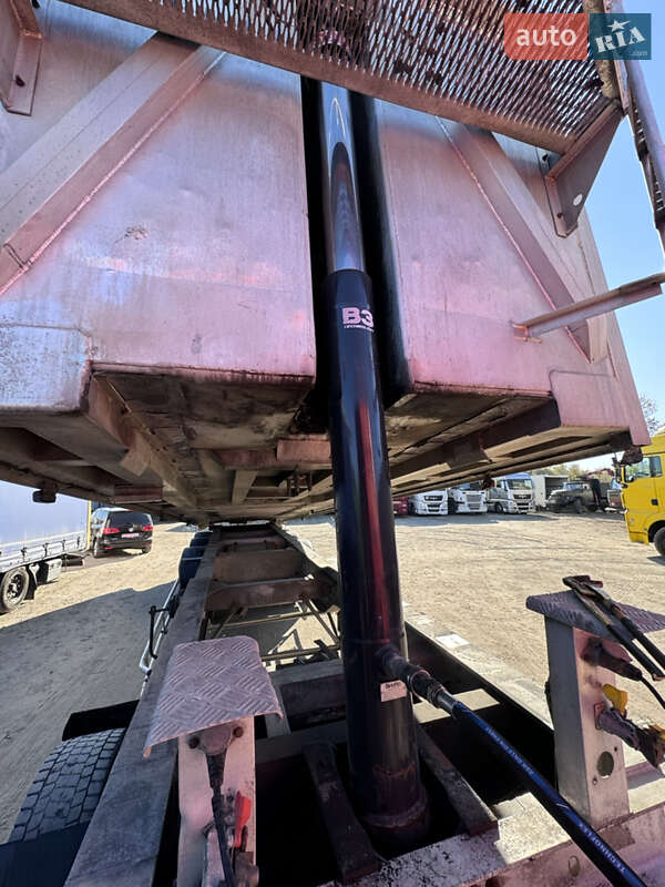 Зерновоз - полуприцеп Benalu TF34C1 2000 в Львове