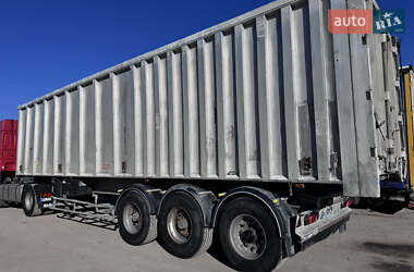 Зерновоз - полуприцеп Benalu TF34C1 2000 в 