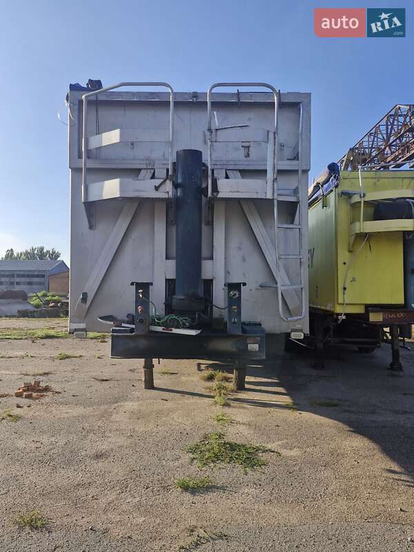 Самоскид напівпричіп Benalu TF34C1 1997 в Золотоноші