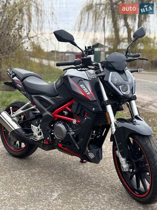 Мотоцикл Без обтекателей (Naked bike) Benelli 251S 2020 в 