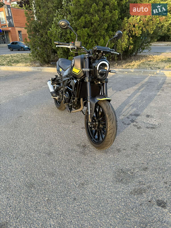 Мотоцикл Без обтекателей (Naked bike) Benelli Leoncino 2021 в Днепре
