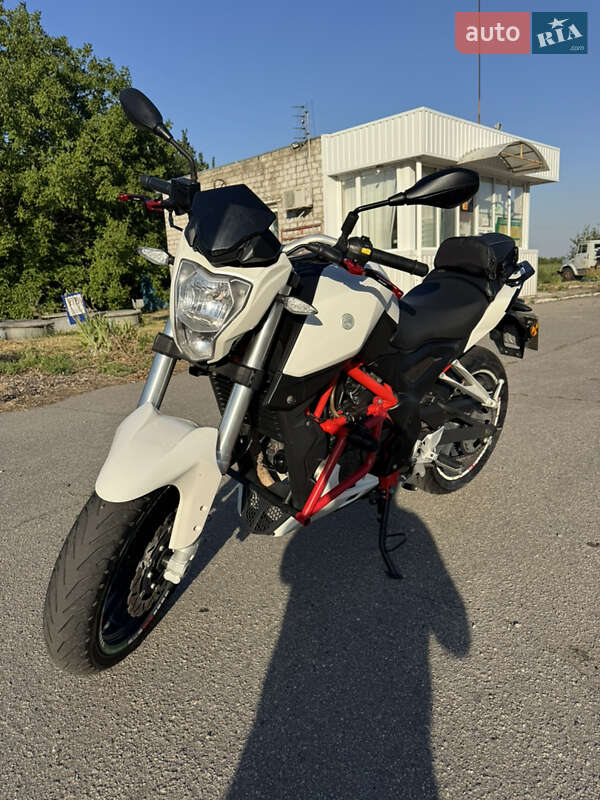 Мотоцикл Без обтекателей (Naked bike) Benelli TNT 25 2016 в Козельщине фото 7 Мотоцикл Без обтекателей (Naked bike) Benelli TNT 25 2016 в Козельщине