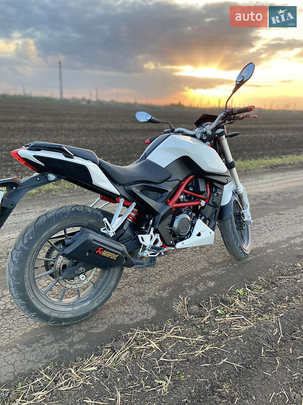 Мотоцикл Без обтекателей (Naked bike) Benelli TNT 25 2017 в 