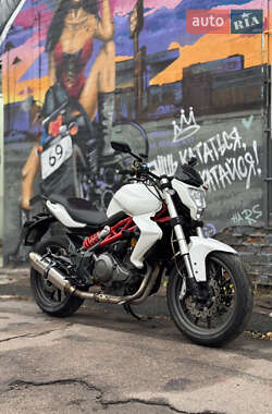 Мотоцикл Без обтекателей (Naked bike) Benelli TNT 300 2015 в Киеве