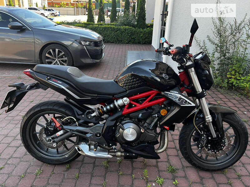 Мотоцикл Без обтекателей (Naked bike) Benelli TNT 302S 2019 в 