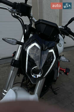 Мотоцикл Без обтекателей (Naked bike) Benelli TNT 302S 2019 в 