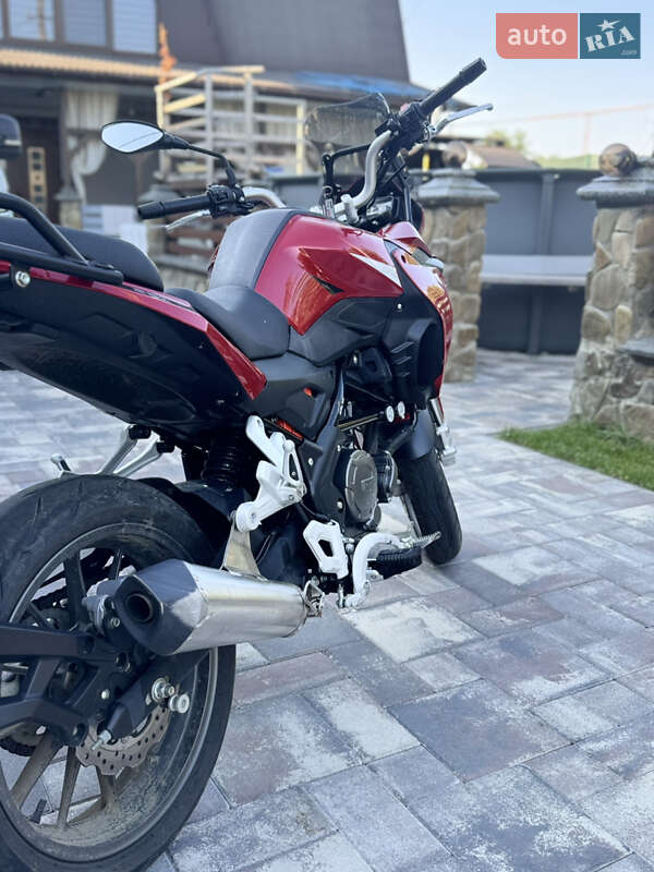 Мотоцикл Классік Benelli TRK 2021 в Чернівцях