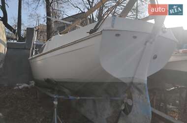 Парусная яхта Beneteau Oceanis 1987 в Киеве