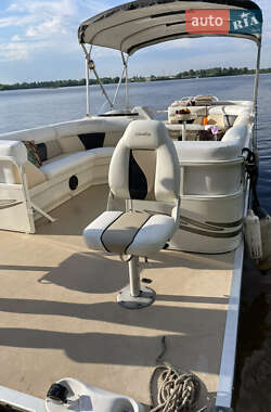 Катер Bentley Pontoons 19 2012 в 