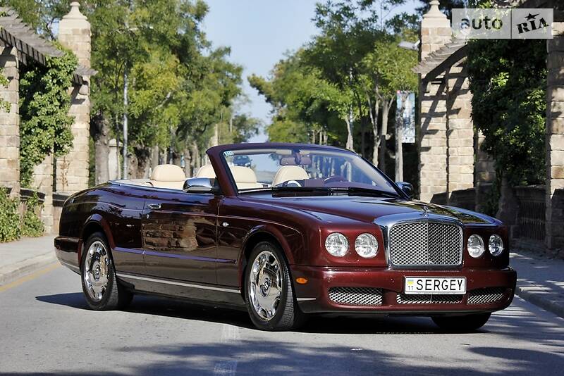 Кабриолет Bentley Azure 2007 в 
