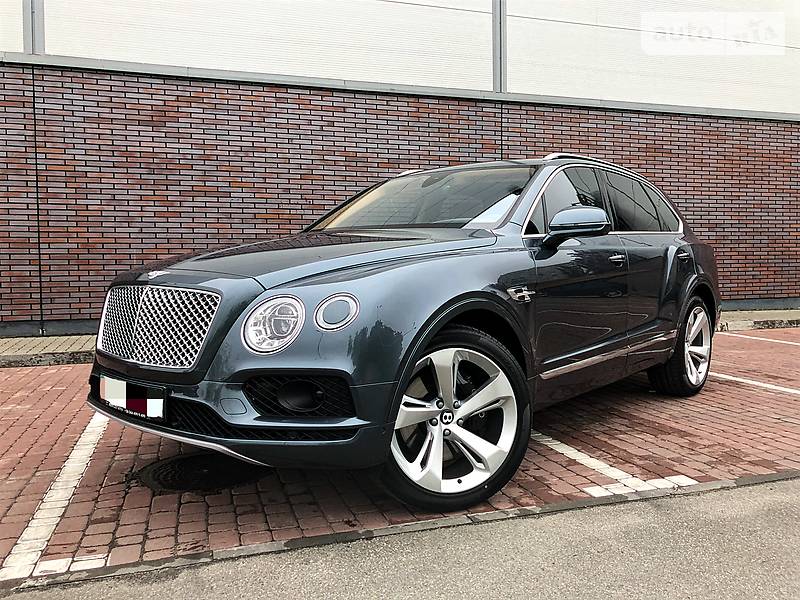 Внедорожник / Кроссовер Bentley Bentayga 2016 в Киеве