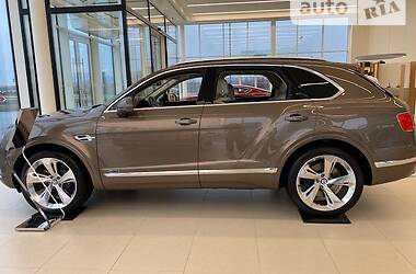 Внедорожник / Кроссовер Bentley Bentayga 2018 в Киеве