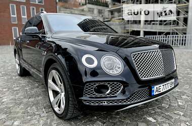 Внедорожник / Кроссовер Bentley Bentayga 2019 в 