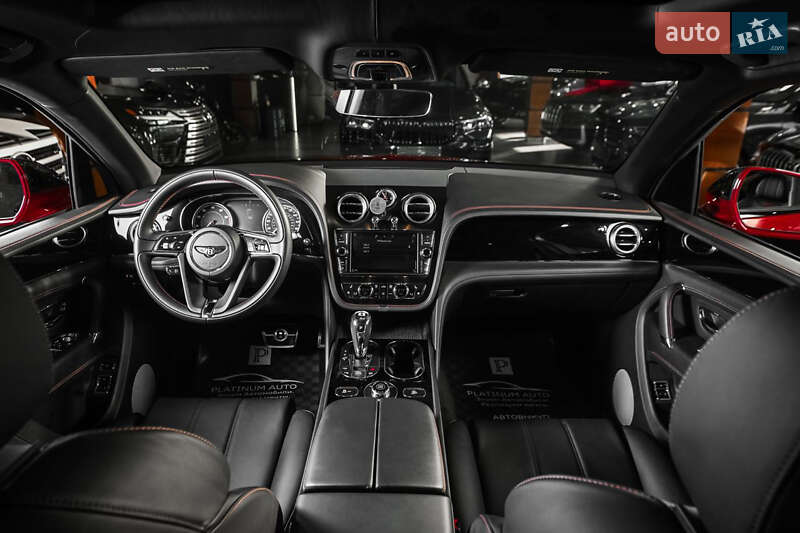 Внедорожник / Кроссовер Bentley Bentayga 2018 в Одессе фото 42 Внедорожник / Кроссовер Bentley Bentayga 2018 в Одессе
