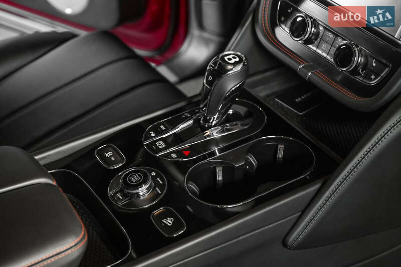 Внедорожник / Кроссовер Bentley Bentayga 2018 в Одессе фото 62 Внедорожник / Кроссовер Bentley Bentayga 2018 в Одессе