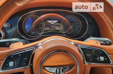 Внедорожник / Кроссовер Bentley Bentayga 2018 в Староконстантинове