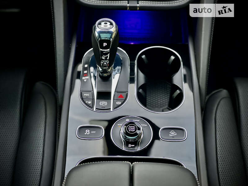 Внедорожник / Кроссовер Bentley Bentayga 2020 в Одессе