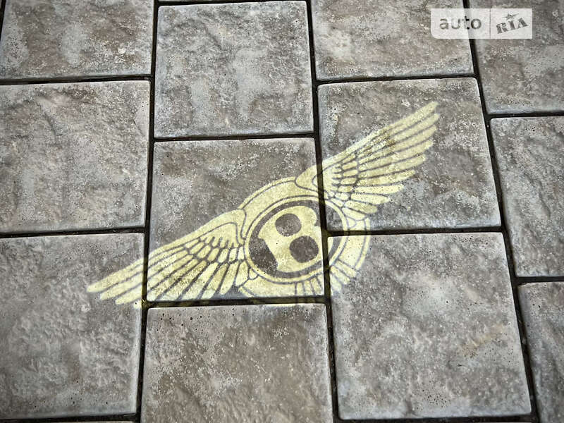 Внедорожник / Кроссовер Bentley Bentayga 2020 в Одессе