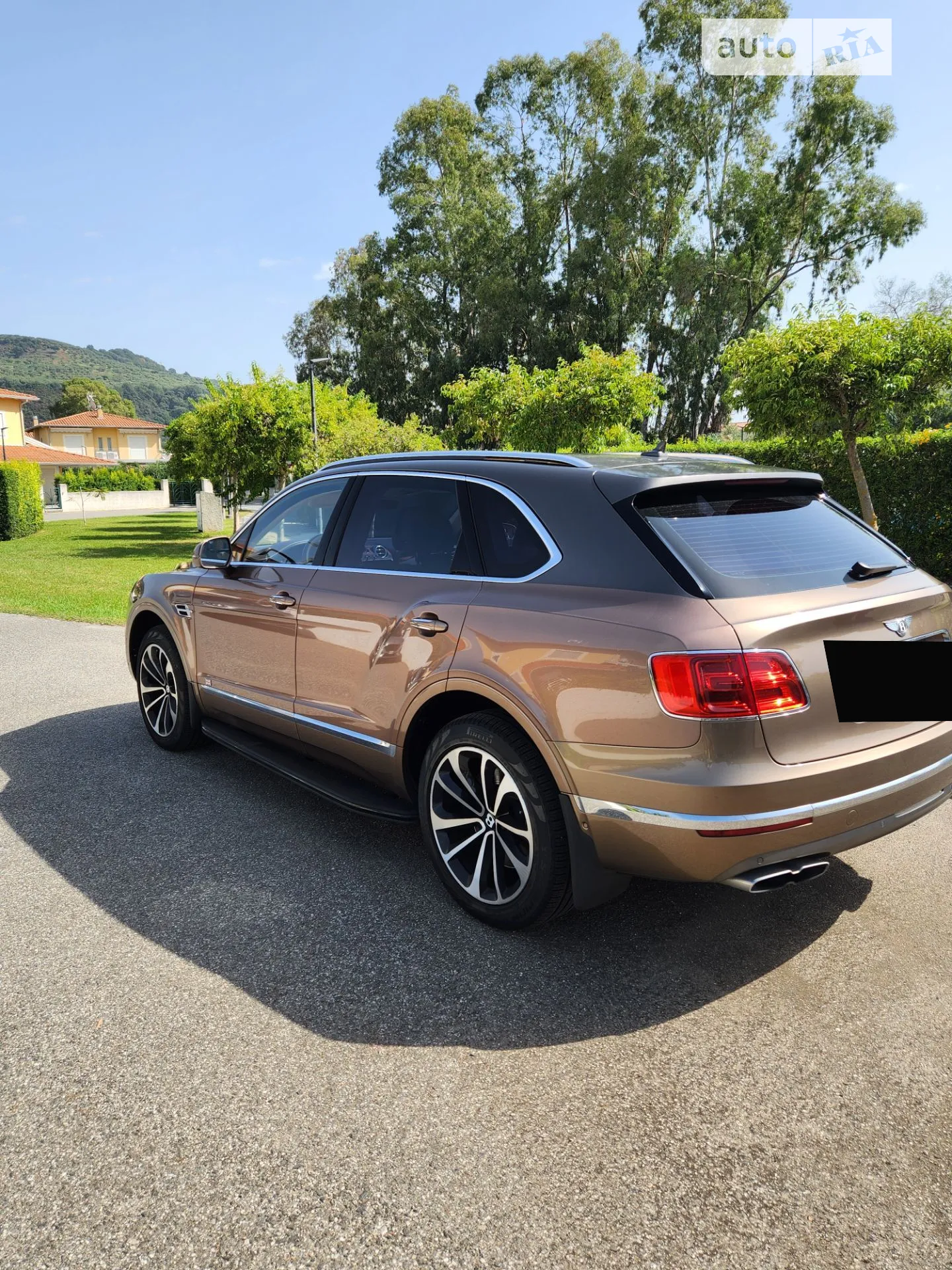 2017 Bentley Bentayga - мініатюра 3