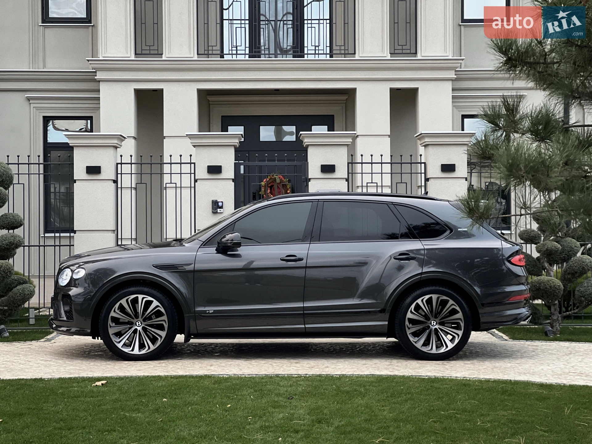 2020 Bentley Bentayga - мініатюра 8