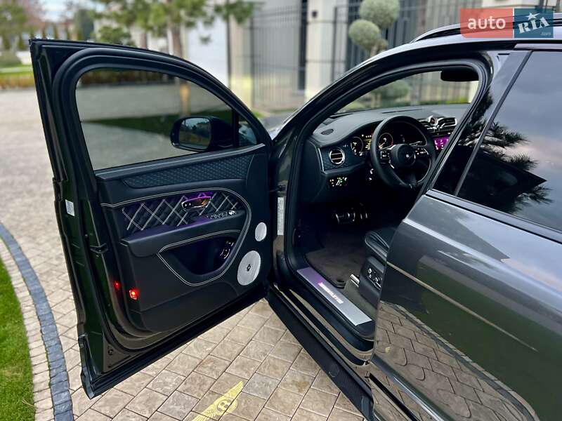 Внедорожник / Кроссовер Bentley Bentayga 2020 в Одессе