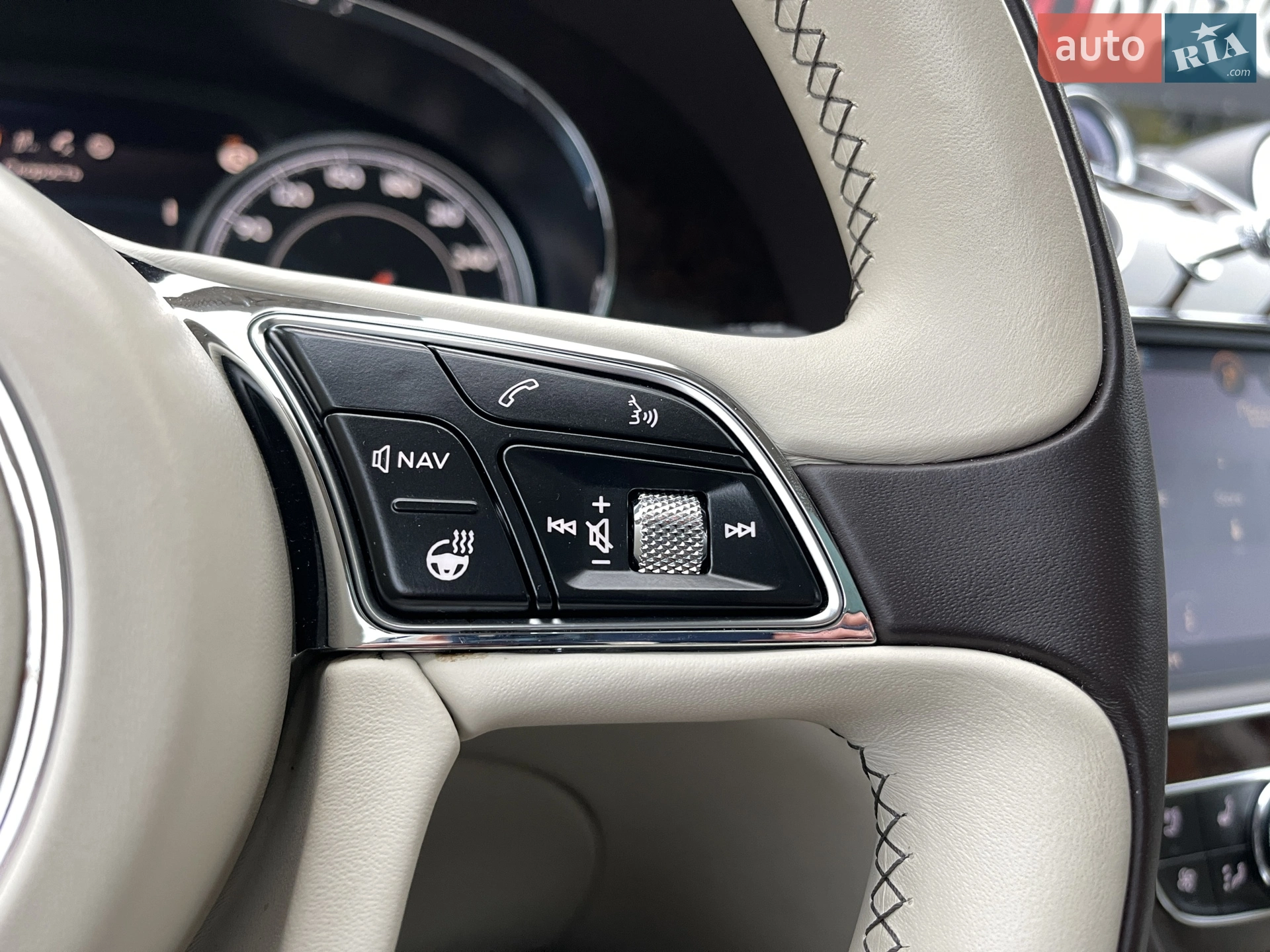2017 Bentley Bentayga - мініатюра 25
