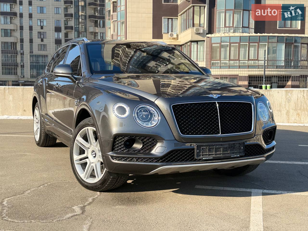 2018 Bentley Bentayga - мініатюра 44