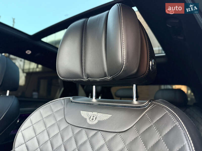 Внедорожник / Кроссовер Bentley Bentayga 2016 в Львове