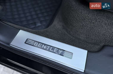 Внедорожник / Кроссовер Bentley Bentayga 2016 в 