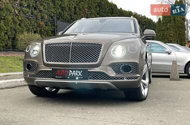 Внедорожник / Кроссовер Bentley Bentayga 2017 в 