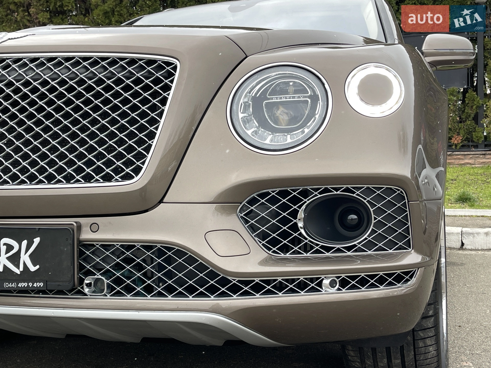 2017 Bentley Bentayga - мініатюра 12